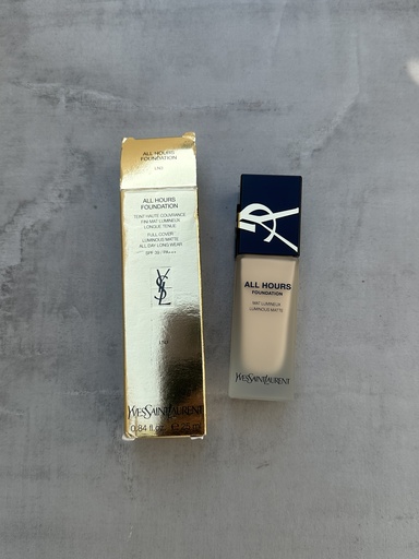 YSL All Hours Foundation LN3