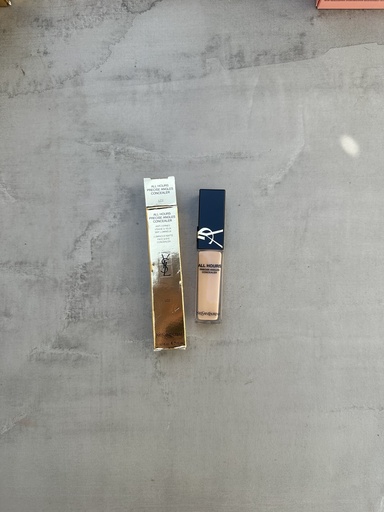 YSL All Hours Precise Angles Concealer LC2