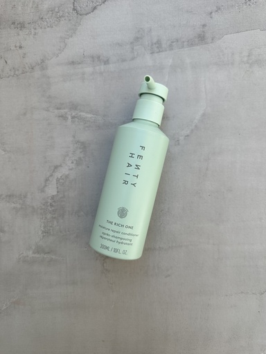 Fenty Hair The Rich One Mositure Repair Conditioner 300ml