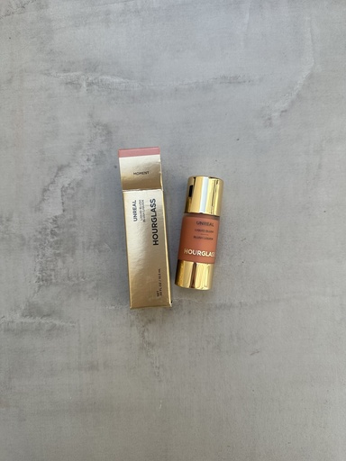 Hourglass Unreal Liquid Blush Moment