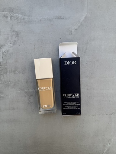 Dior Forever Hydra Nude 24H Natural Perfection 2W Warm 30ml