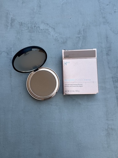 It Cosmetics Bye Bye Pores Bronzer Beach