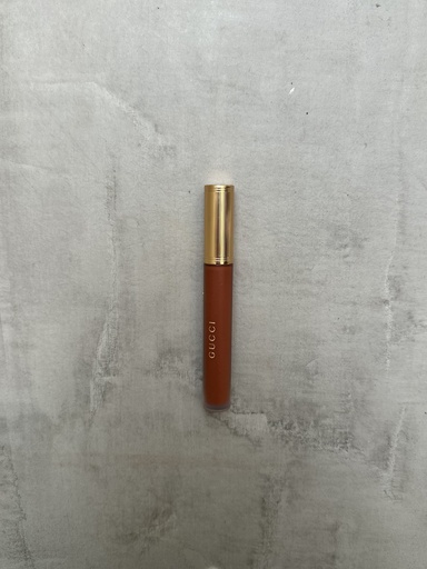 Gucci Liquid Matte Lipstick Lucy Dark Orange Pa Kuti