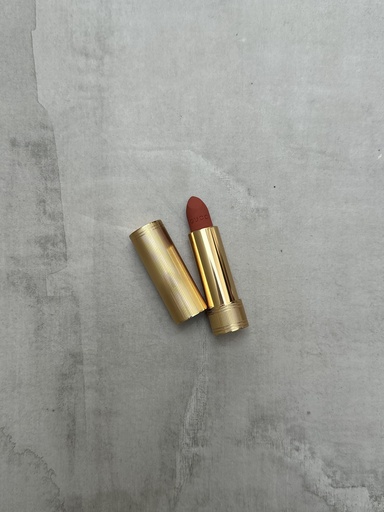 Gucci Matte Lipstick Valeria Rose Pa Kuti