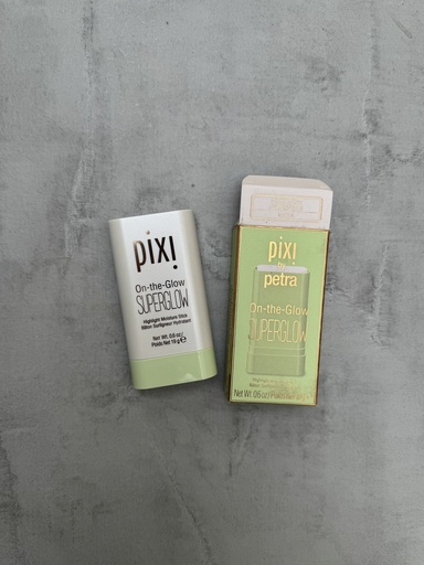 Pixi On the Glow Superglow Highlight Moisture Stick Ice Pearl