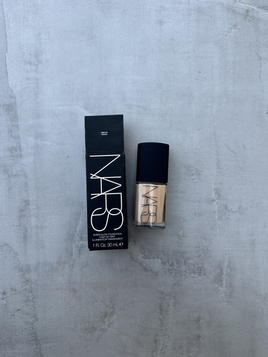 Nars Sheer Glow Foundation Vanuatu 30ml