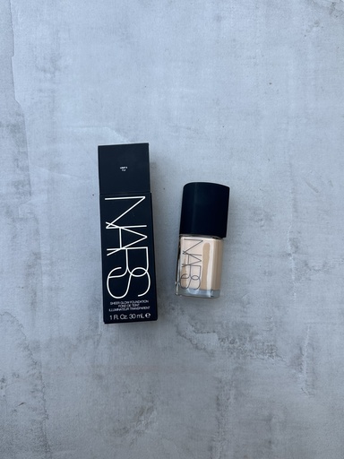 Nars Sheer Glow Foundation Fiji 30ml