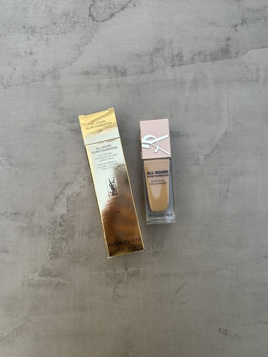 YSL All Hours Glow Foundation LN9