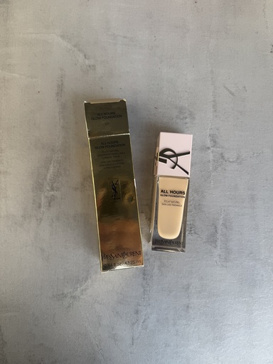 YSL All Hours Glow Foundation LN1