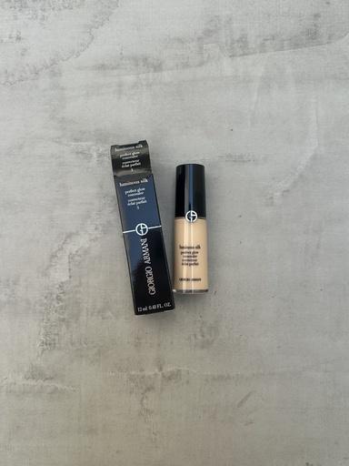 Giorgio Armani Luminous Silk Concealer 3