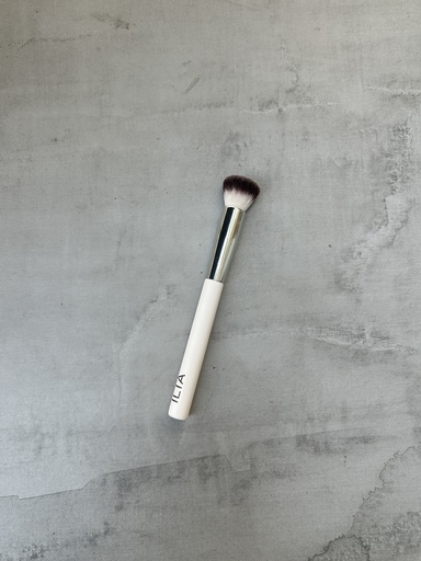 Ilia Complexion Brush Pa Kuti